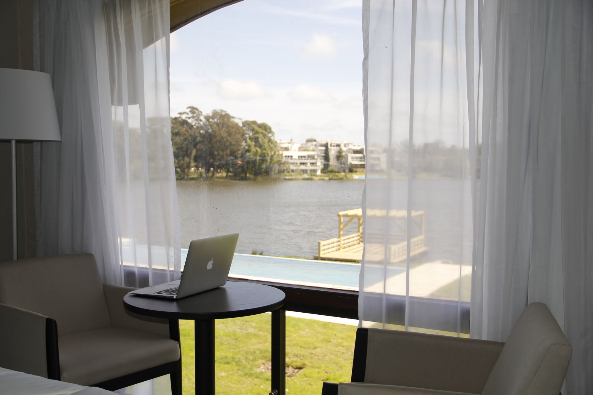 מלון סיודאד לה קוסטה Wyndham Garden Montevideo Carrasco מראה חיצוני תמונה