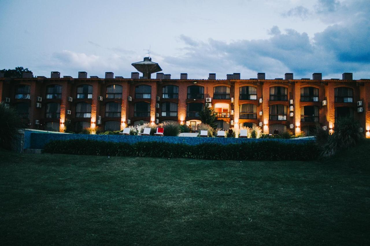 מלון סיודאד לה קוסטה Wyndham Garden Montevideo Carrasco מראה חיצוני תמונה